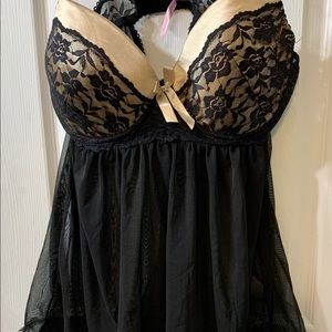 Short Black and Gold lingerie